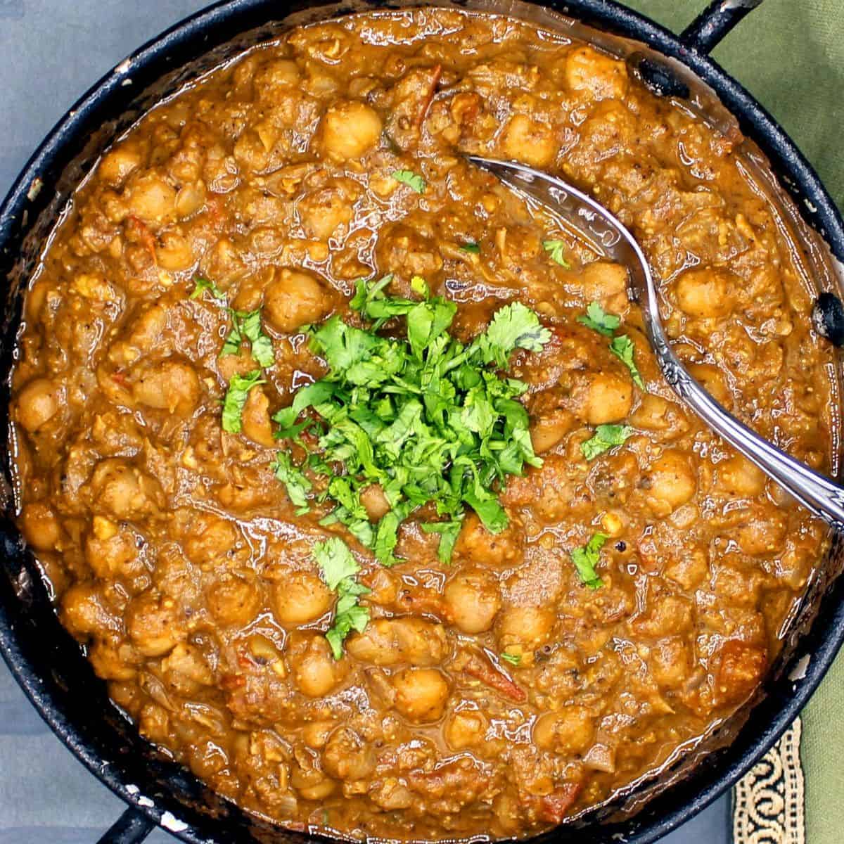 Amritsari Cholle